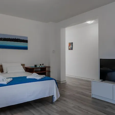 Tt 2 By Interhome * Vir