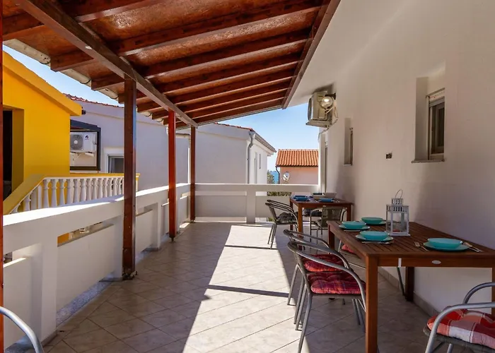 Tt 2 By Interhome Vir